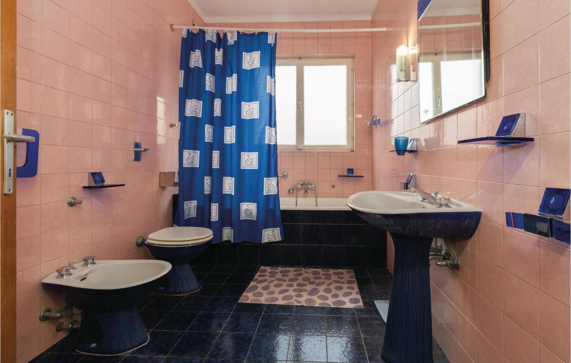 2 Bedroom Pet Friendly Apartment In Lovrecica المظهر الخارجي الصورة